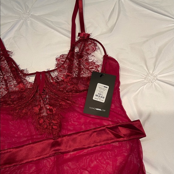 Red Lace Teddy - Picture 4 of 4